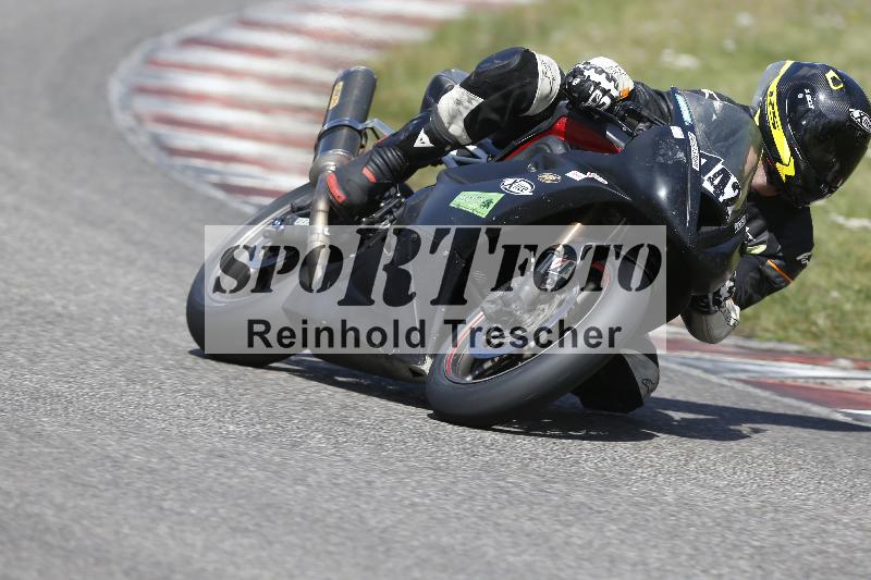 Archiv-2025/05 14.04.2025 Plüss Moto Sport ADR/Freies Fahren/142